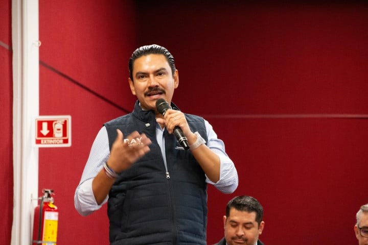 Ray Chagoya comparte visión de trabajo con el sector empresarial de Oaxaca de Juárez