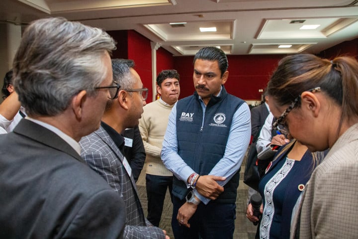 Ray Chagoya comparte visión de trabajo con el sector empresarial de Oaxaca de Juárez