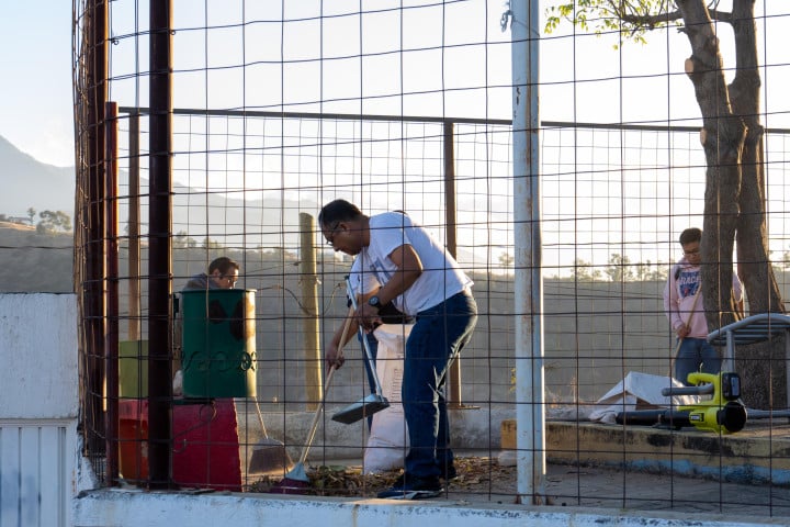 Se suman vecinos de Lomas de San Jacinto a los Tequios Vecinales