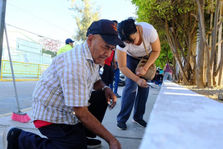 Tequios vecinales simultáneos fortalecen la seguridad en Oaxaca de Juárez