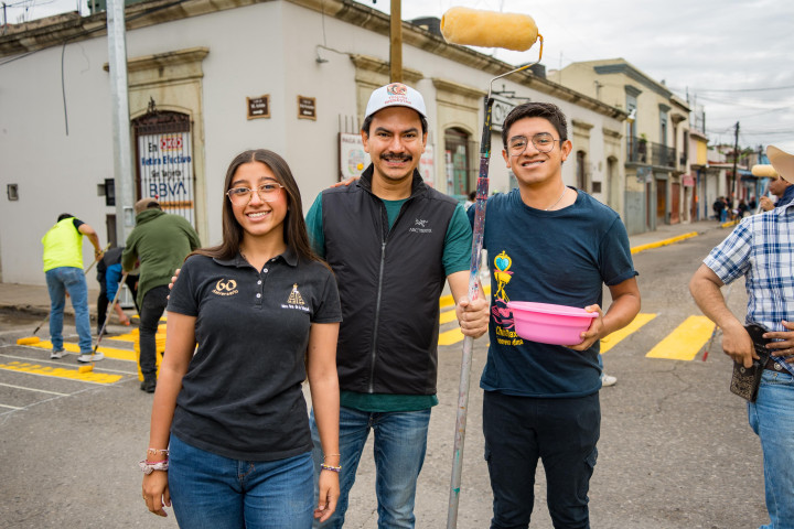 Tequio vecinal fortalece la limpieza y el orden en el Centro Histórico