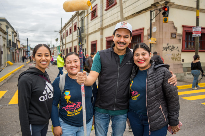 Tequio vecinal fortalece la limpieza y el orden en el Centro Histórico