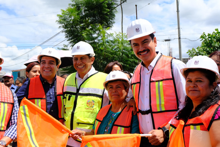 Inician obras de pavimentación en la calle Genaro Vásquez, Pueblo Nuevo