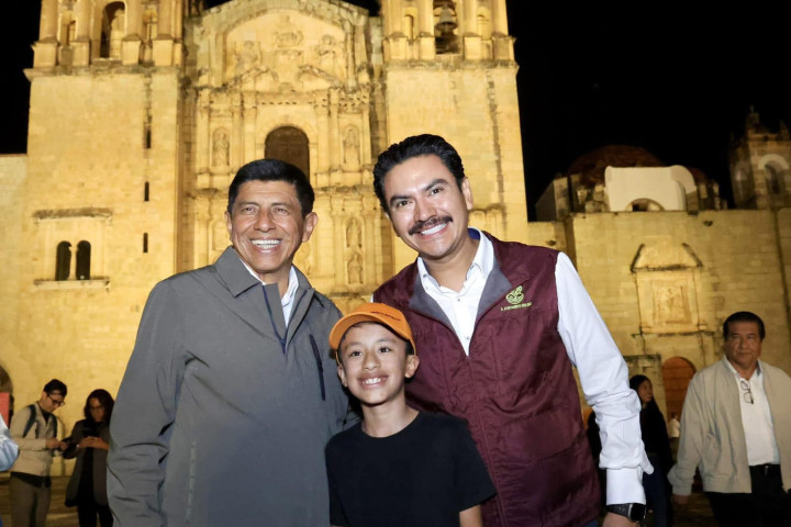 Con el programa Oaxaca Brilla se ilumina el ex convento de Santo Domingo de Guzmán