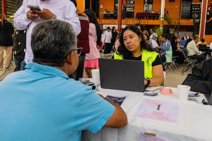 Encabeza Ray Chagoya el Diálogo Vecinal en la Agencia de  Montoya