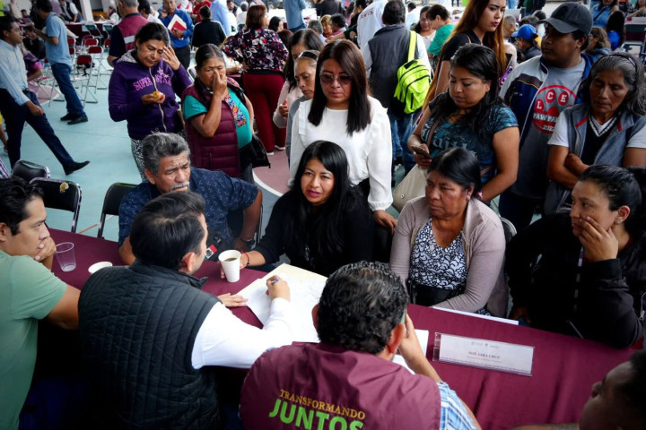 Gobierno de Ray Chagoya acerca servicios a San Martín Mexicapam mediante Diálogos Vecinales