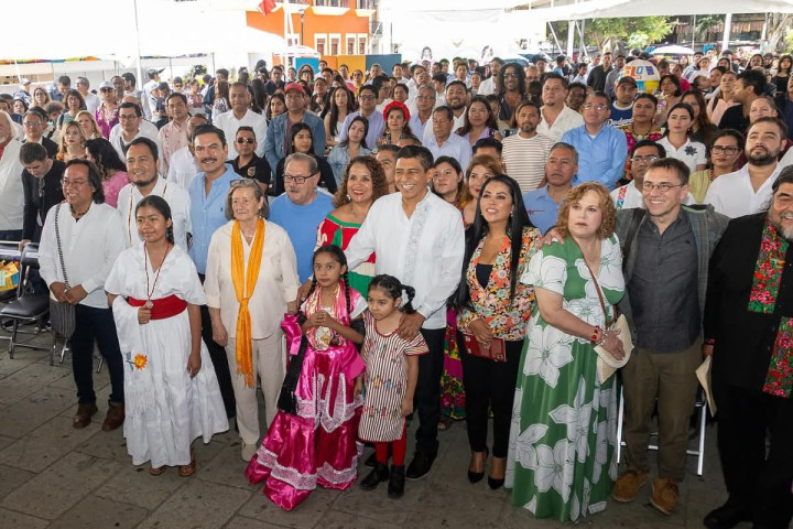Oaxaca celebra la inauguración de la Feria Intercultural de Escritura y Lectura 2025