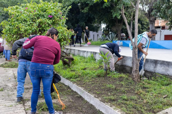 Tequio vecinal en San José La Noria refuerza la cultura de la limpieza y el trabajo colectivo