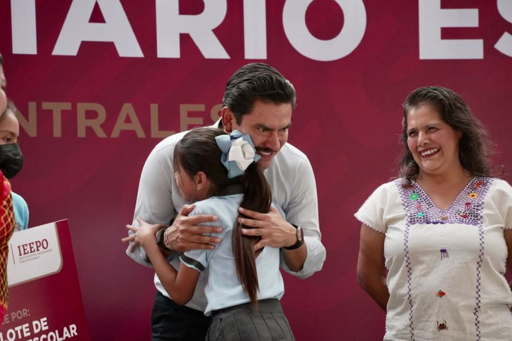 Reconoce Ray Chagoya apoyo del Gobierno de Oaxaca para mejorar la infraestructura educativa de la capital