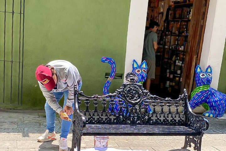 Mantienen cuadrillas del Centro Histórico acciones para mejorar la imagen urbana de la capital