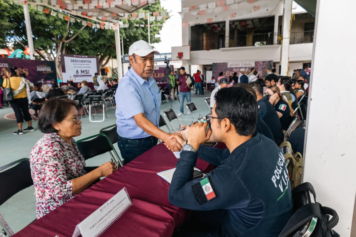 El Gobierno de Oaxaca de Juárez fortalece la cercanía con vecinas y vecinos en el Diálogo Vecinal número 19 en San Martín Mexicapam