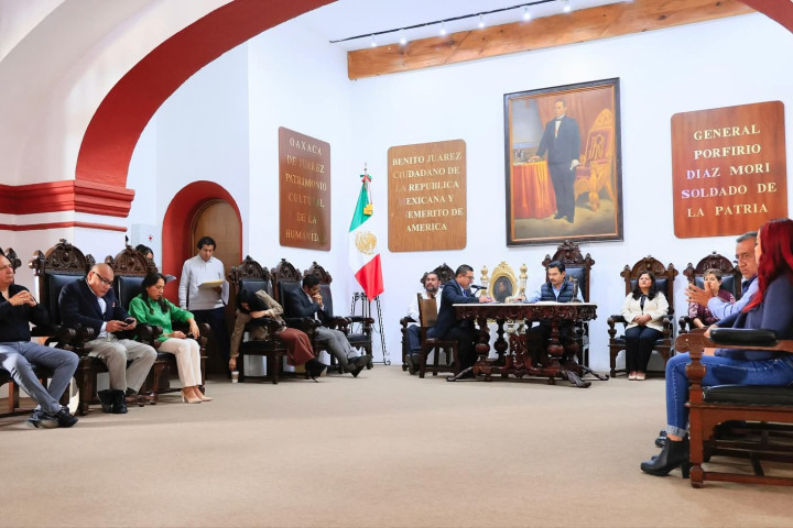 Ray Chagoya reconoce el esfuerzo del personal municipal durante la temporada de Día de Muertos