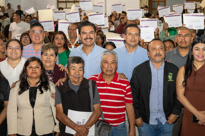 Entrega Ray Chagoya nombramientos a nuevos Comités Vecinales de Oaxaca de Juárez