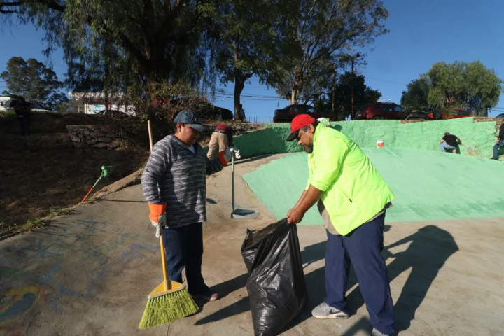 Megatequio de limpieza en las riberas del río Atoyac contribuye a una ciudad segura
