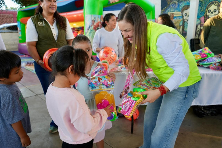 La magia de los Reyes Magos recorre las agencias de Oaxaca de Juárez
