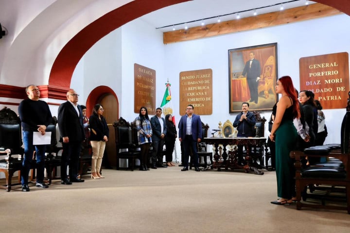 Cabildo de Oaxaca de Juárez analiza ordenamiento de comercios en zonas limítrofes