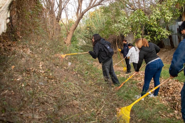 Vecinas y vecinos de la colonia Volcanes se suman al Tequio Vecinal por entornos más seguros