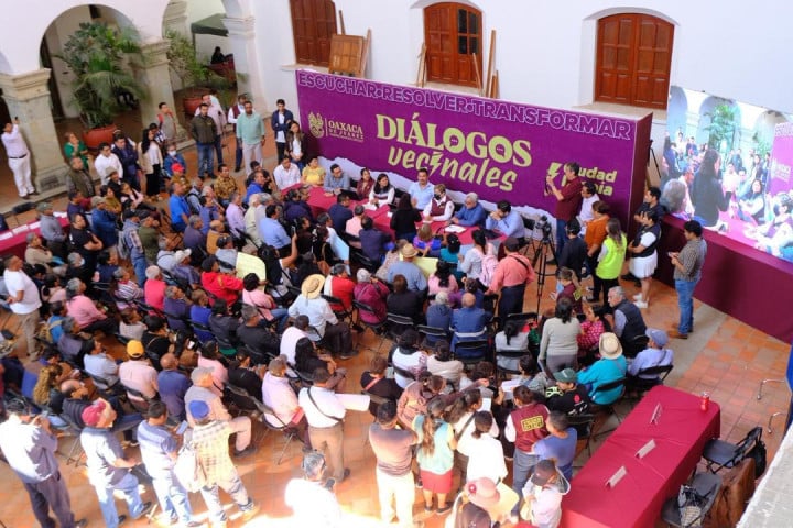 Presidente Ray Chagoya escucha, acuerda y resuelve con pensionados del Sindicato 3 de Marzo