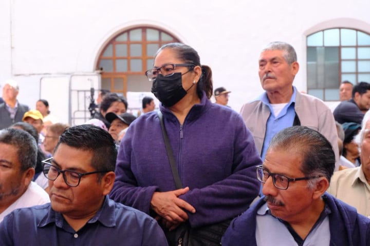 Presidente Ray Chagoya escucha, acuerda y resuelve con pensionados del Sindicato 3 de Marzo