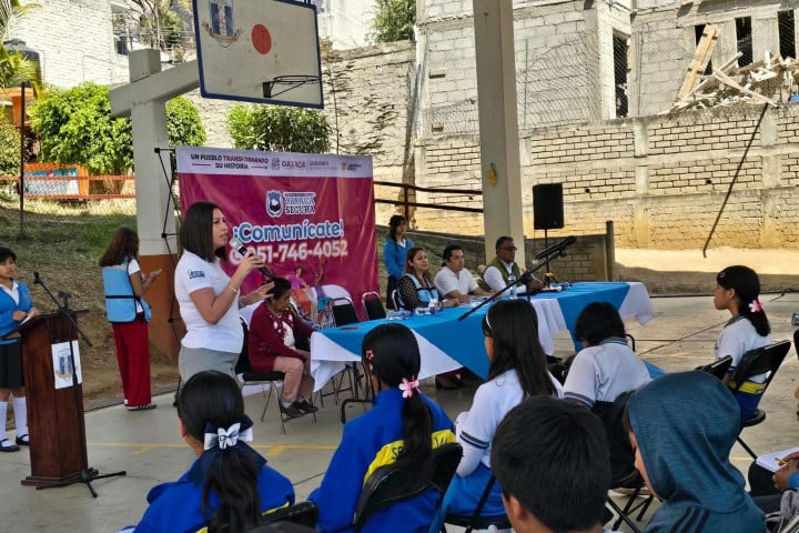 Oaxaca de Juárez blinda a sus juventudes contra las adicciones y la violencia digital con acciones preventivas en secundarias