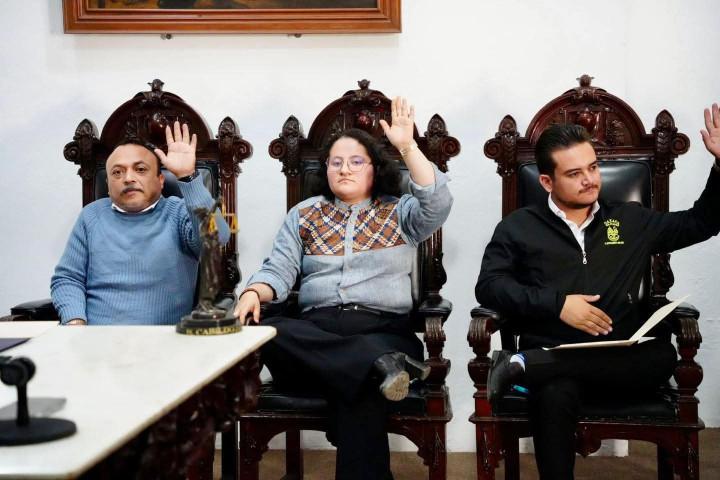 Cabildo de Oaxaca de Juárez fortalece gobernanza municipal con aprobación de dictámenes y agenda de interés público