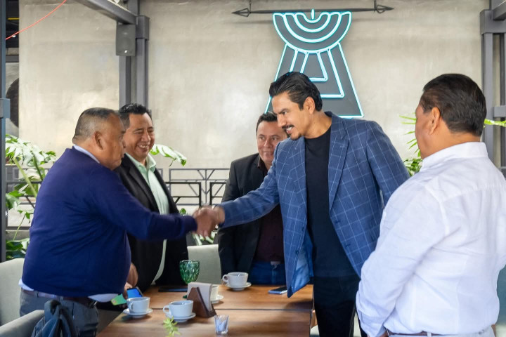 El Presidente Municipal Ray Chagoya, recibió en Oaxaca de Juárez a integrantes del Foro Nacional de Periodistas y Comunicadores, A.C.