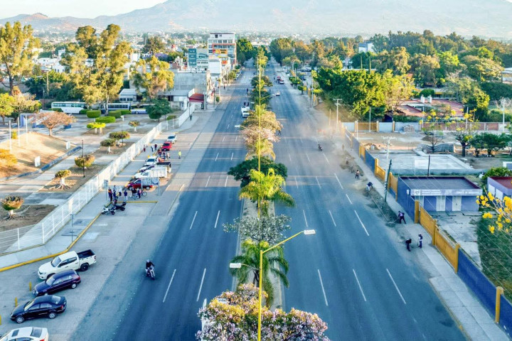 El Tequio Vecinal de este domingo se realizó en Avenida Universidad