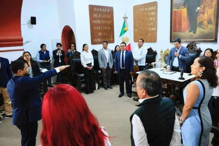 Cabildo de Oaxaca de Juárez aprueba relevo en la titularidad de la Secretaría Municipal