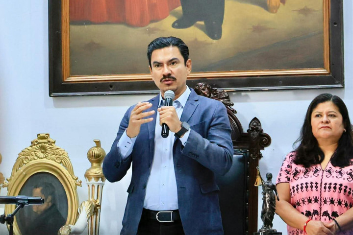 Cabildo de Oaxaca de Juárez aprueba relevo en la titularidad de la Secretaría Municipal