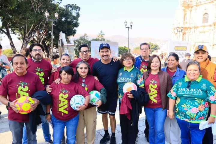 Desde la Plaza de la Danza, Oaxaca de Juárez participó en la activación nacional del fútbol
