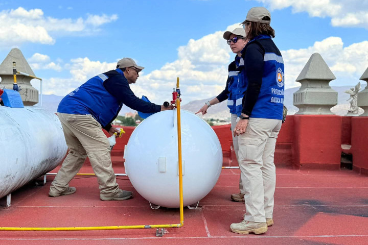 personal de Protección Civil de Oaxaca de Juárez supervisa que comercios y establecimientos cumplan con las medidas y requisitos de seguridad.