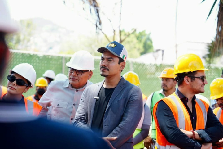 El Presidente Municipal de Oaxaca de Juárez, Ray Chagoya e integrantes del Cabildo Municipal, recorrieron el proyecto “Parque Oaxaca”.