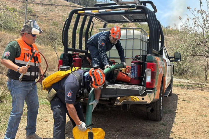 Atención a incendio en el Cerro del Crestón