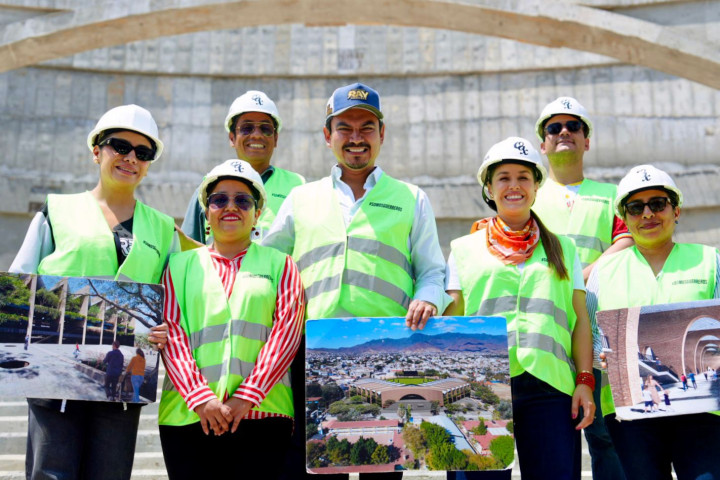 El Presidente Municipal, Ray Chagoya, junto con integrantes del Cabildo, recorrió el estadio Yu’va