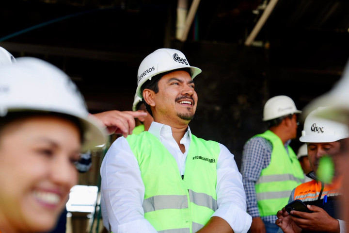El Presidente Municipal, Ray Chagoya, junto con integrantes del Cabildo, recorrió el estadio Yu’va