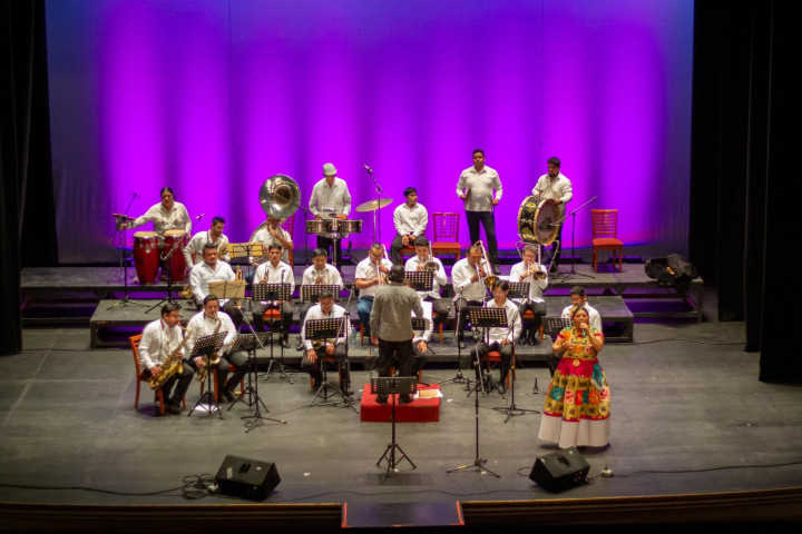 Lleno total en el concierto de la Banda Regional Princesa Donashii