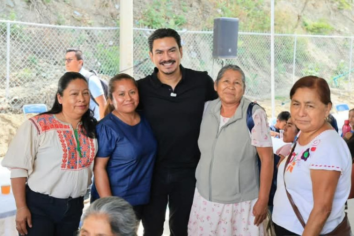 Con cariño y cercanía, celebramos el Día de las Madres en la colonia Solidaridad de Santa Rosa Panzacola