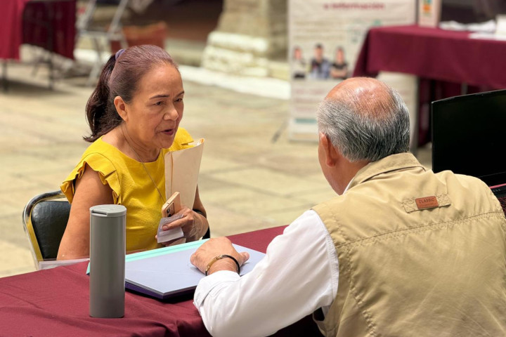 Ray Chagoya continúa atendiendo de manera directa a las vecinas y vecinos de la capital