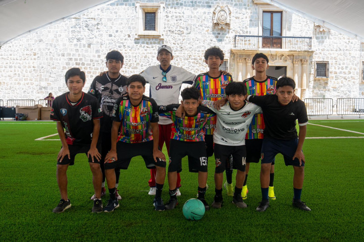 Oaxaca de Juárez vive la pasión del fútbol con el arranque de la Liga Mundial Vecinal 2026
