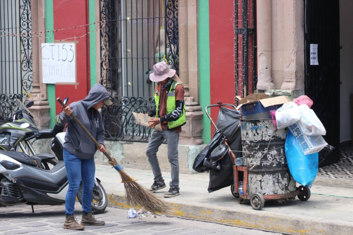 Refuerzan trabajos de limpia en el Centro Histórico