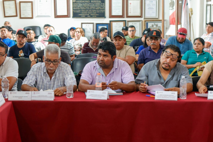 El Presidente Municipal Ray Chagoya sostuvo una reunión de trabajo con integrantes del Sindicato 3 de Marzo